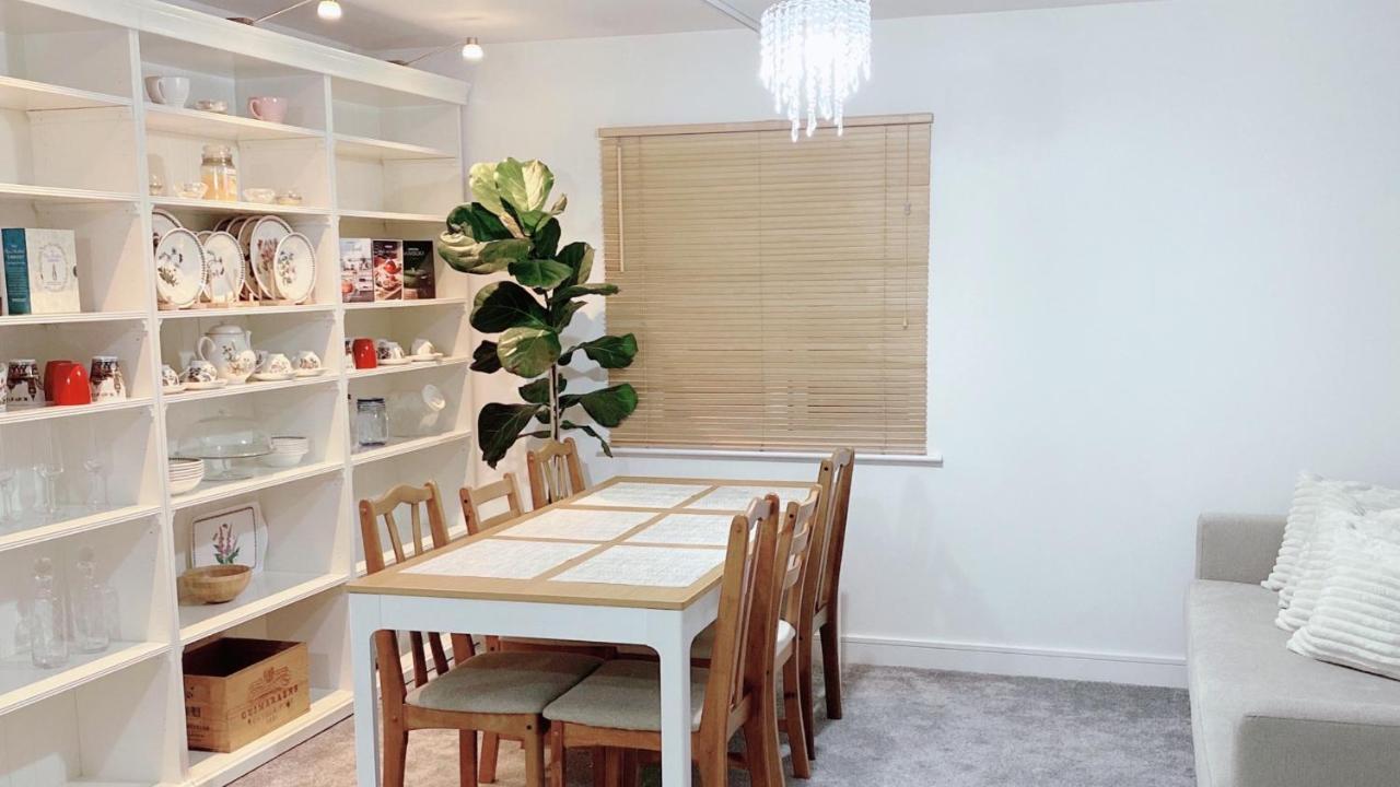 Entire Home: Bicester Village 10Min Walk Exteriör bild